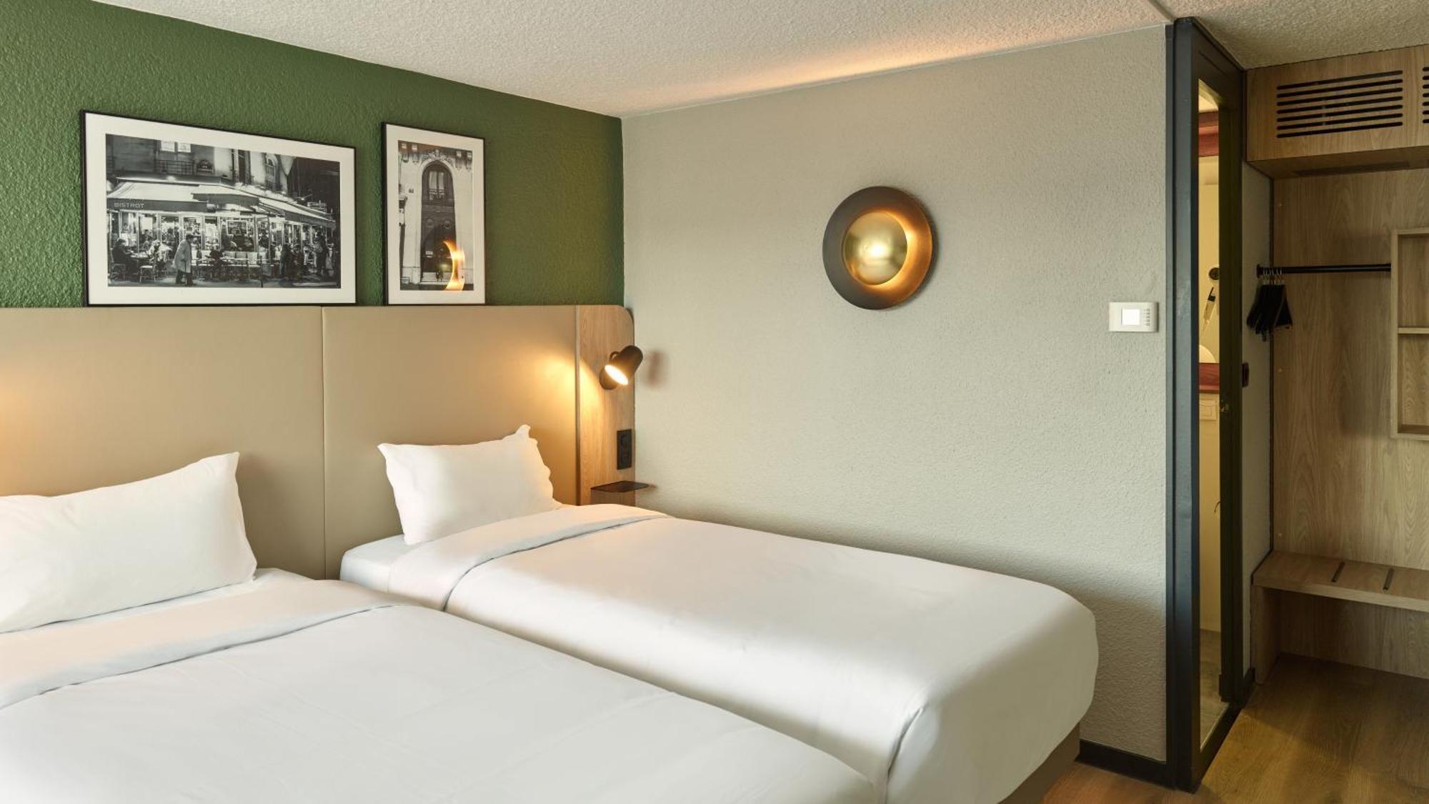 Standard Twin Room,1742579223:JPEG